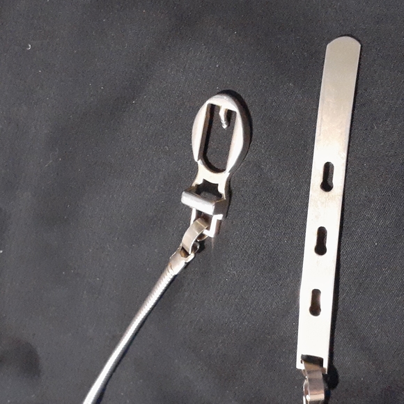 gold metal belt sz S - Picture 4 of 4